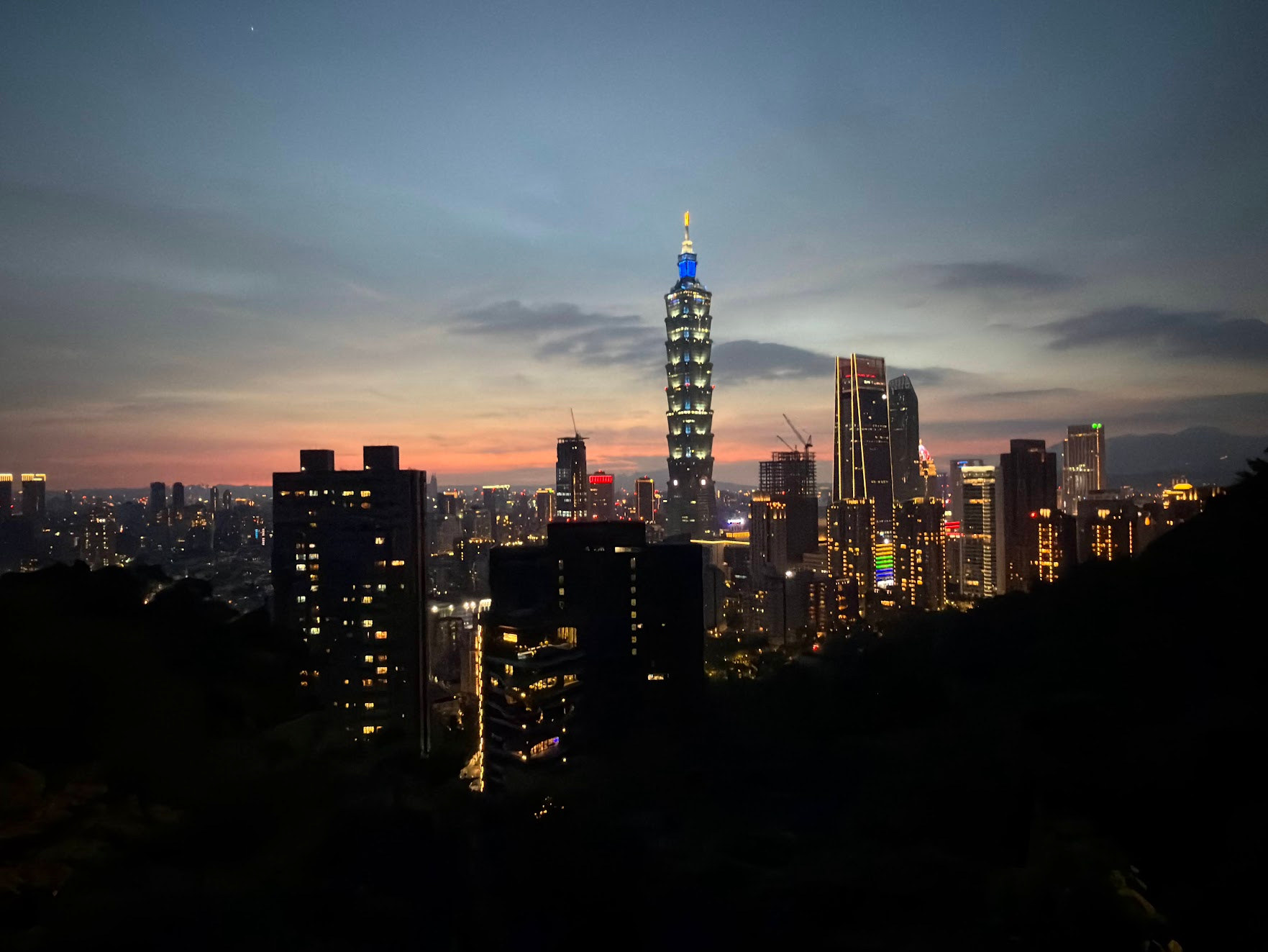 Taipei 101 at sunset from Elephant Mountain.